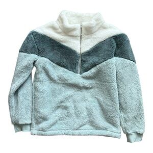 🆕 Cozy Colorblock Fleece Pullover Size XXL (16/18)